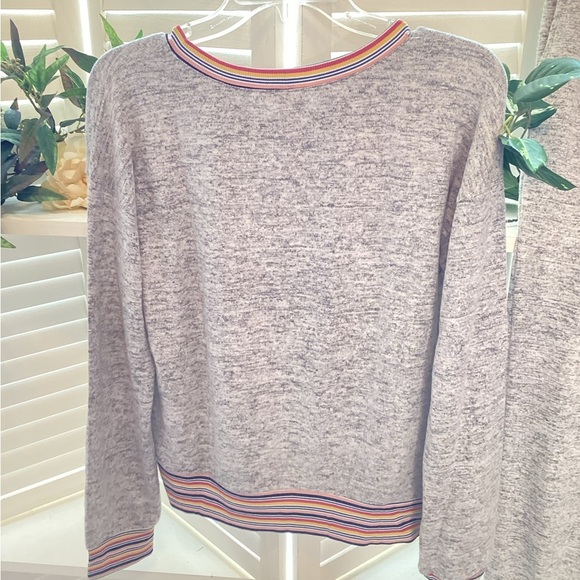 HEM & THREADS NEW SUPER SOFT GRAY SWEATSHIRT & JOGGERS W STRIPE ACCENT SM 1262 - Picture 5 of 9